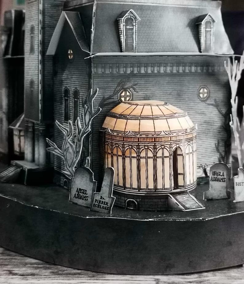 Maqueta recortable La familia Addams - Imagen 4