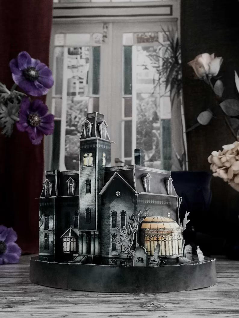 Maqueta recortable La familia Addams - Imagen 6