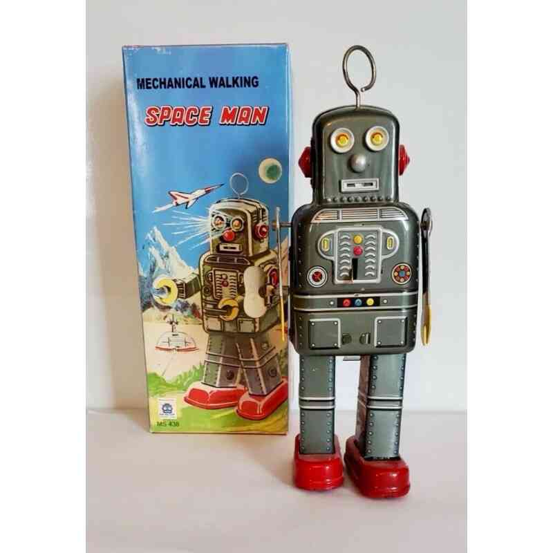 Robot Space Man